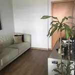 1 Quarto Compartilhado E Banheiro Corredor