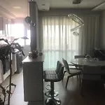 1 Quarto Compartilhado E Banheiro Corredor